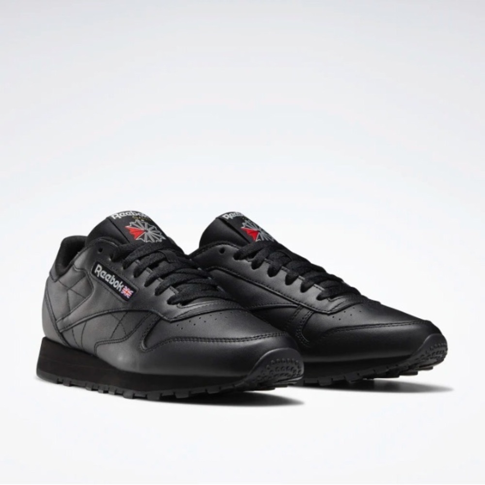 EUC Reebok Classic Black Women’s Size 8